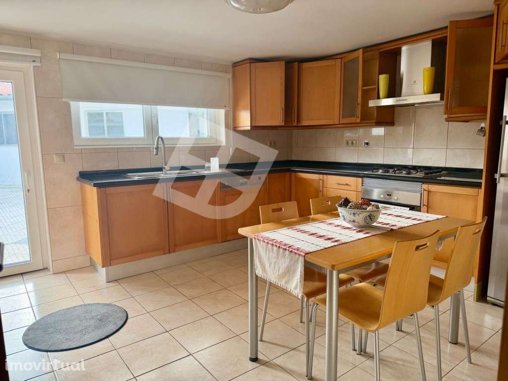 Moradia T4 Isolada c/ Jardim - Patela - S. Bernardo - Grande imagem: 3/46