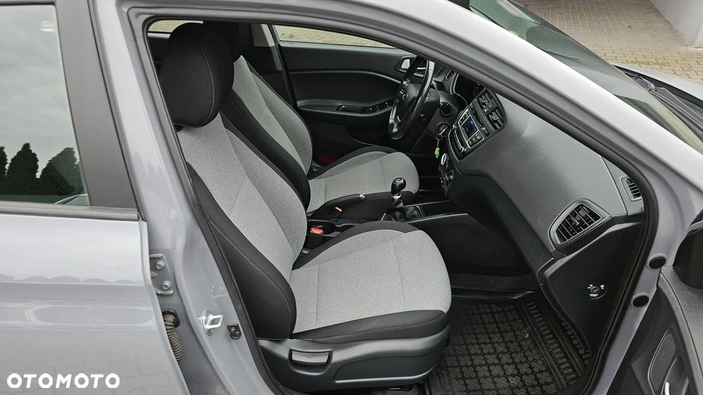 Hyundai i20 1.2 BlueDrive Comfort - 16