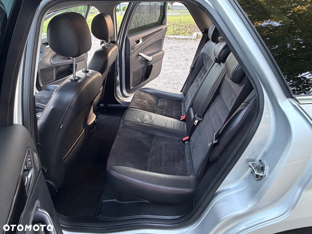 Ford Mondeo 2.0 TDCi Titanium S - 18