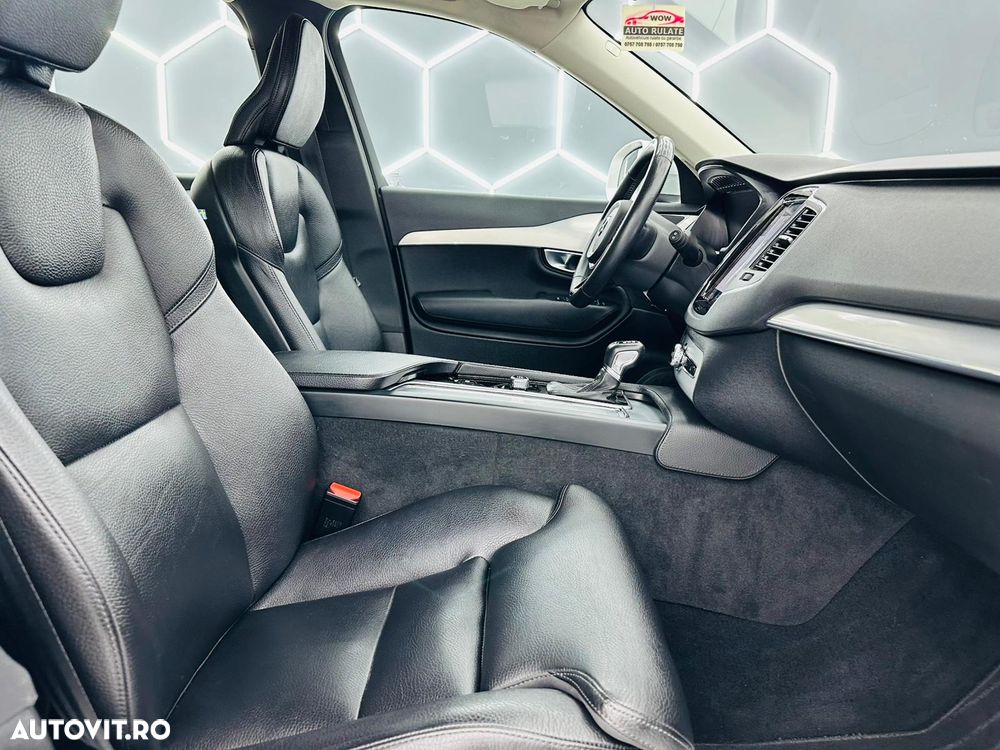 Volvo XC 90 D5 AWD Geartronic Momentum - 23
