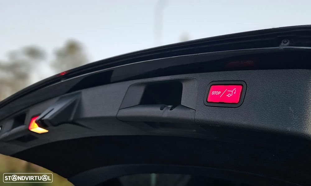 Mercedes-Benz E 300 de 4Matic 9G-TRONIC AMG Line - 45