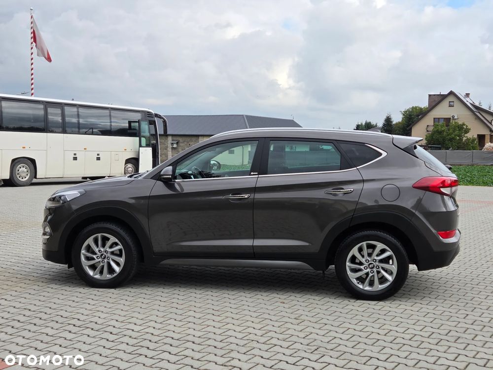 Hyundai Tucson blue 1.7 CRDi 2WD Advantage - 8