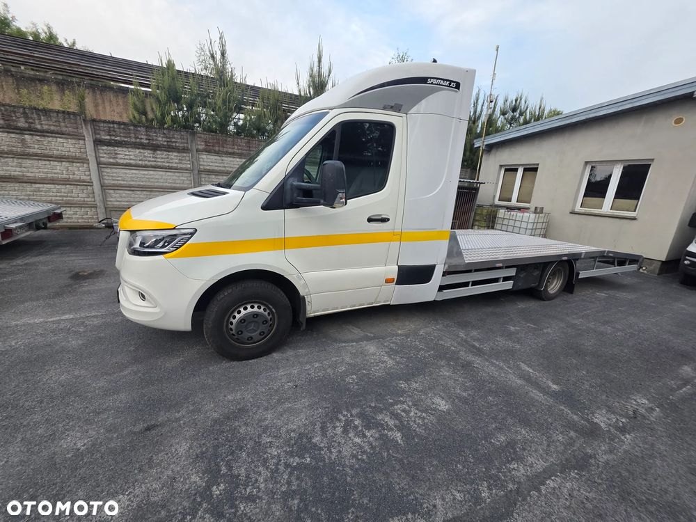 Mercedes-Benz Sprinter - 5