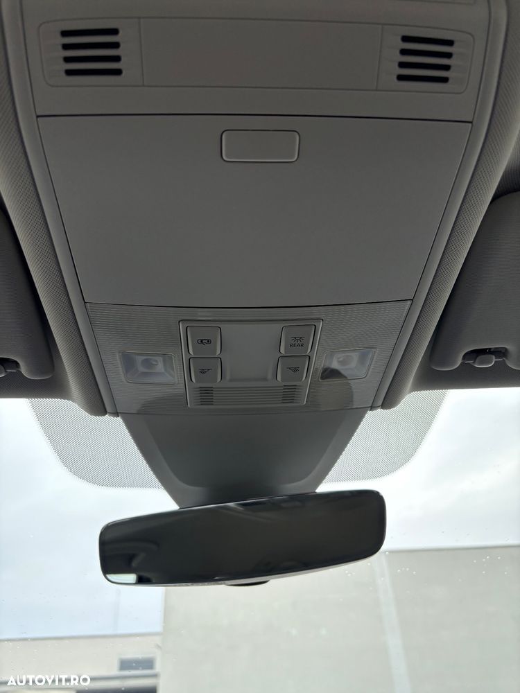 Volkswagen Golf 2.0 TDI (BlueMotion Technology) Comfortline - 29