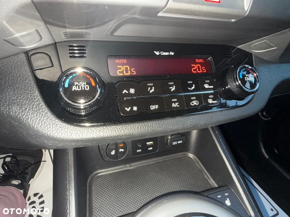 Kia Sportage 1.6 GDI 2WD Dream-Team Edition - 32