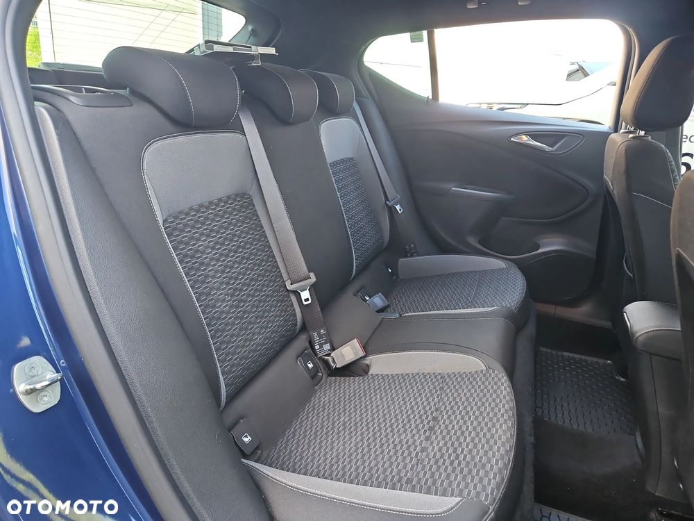 Opel Astra 1.2 T GS Line S&S - 25