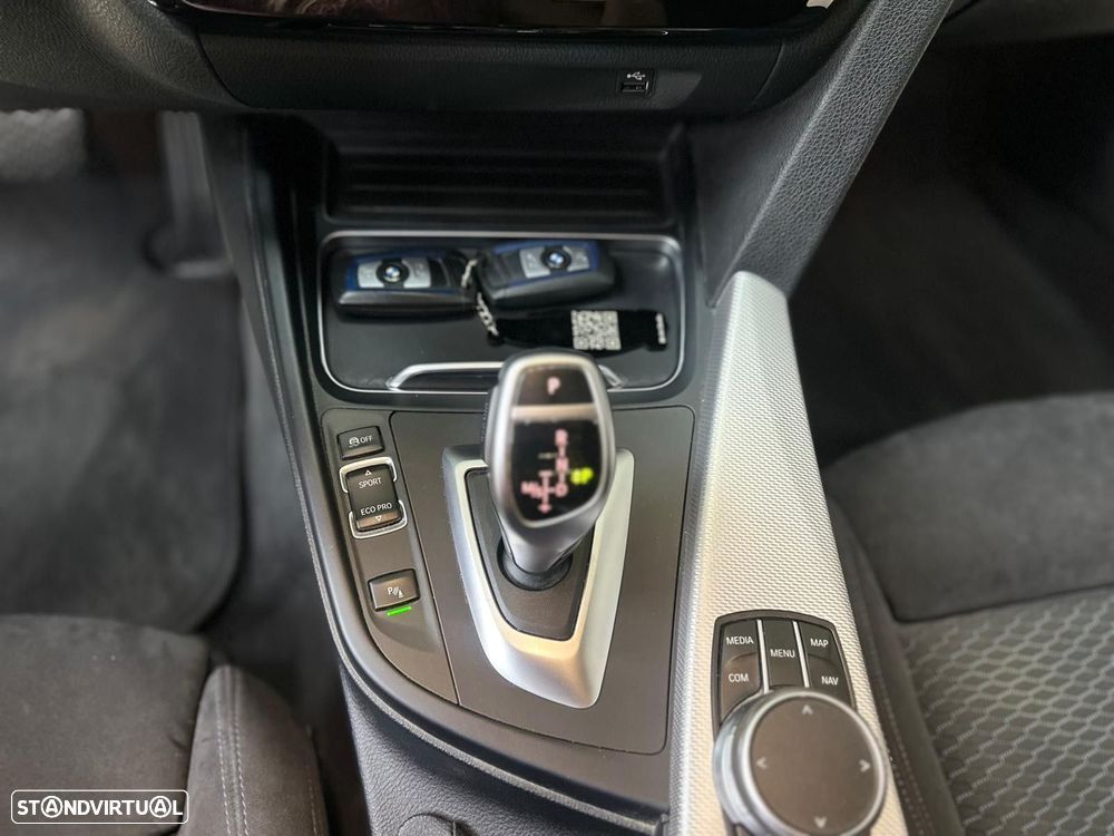 BMW 420 Gran Coupé d Pack M Auto - 32