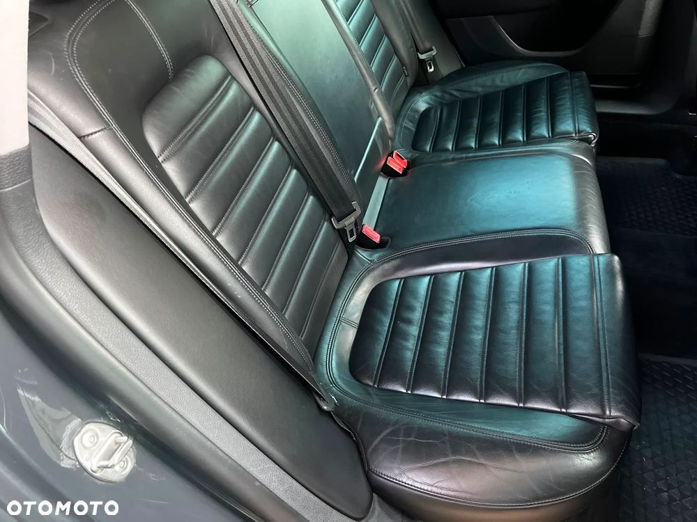 Volkswagen Passat 2.0 TDI Comfortline DSG - 23