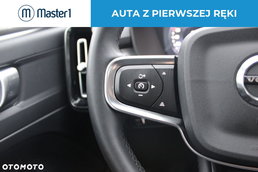 Volvo XC 40 T3 Momentum Pro - 20