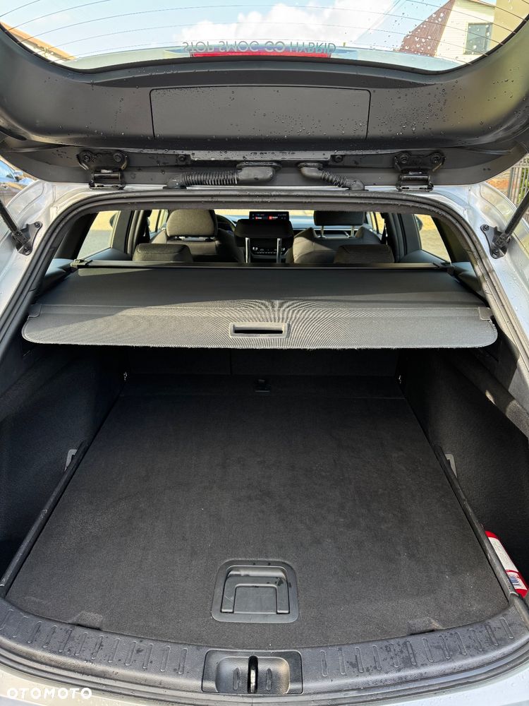 Toyota Corolla 1.8 Hybrid Comfort - 14