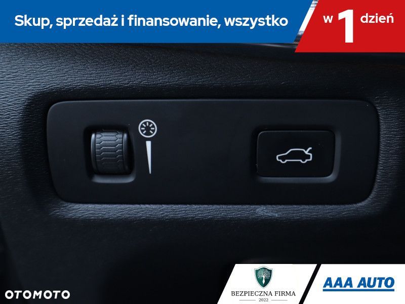 Volvo V90 Cross Country - 18