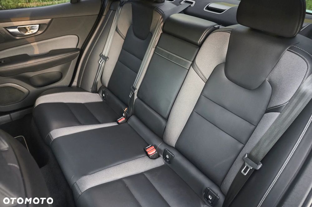 Volvo S60 T4 Geartronic RDesign - 8