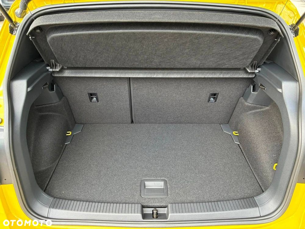 Volkswagen T-Cross - 27