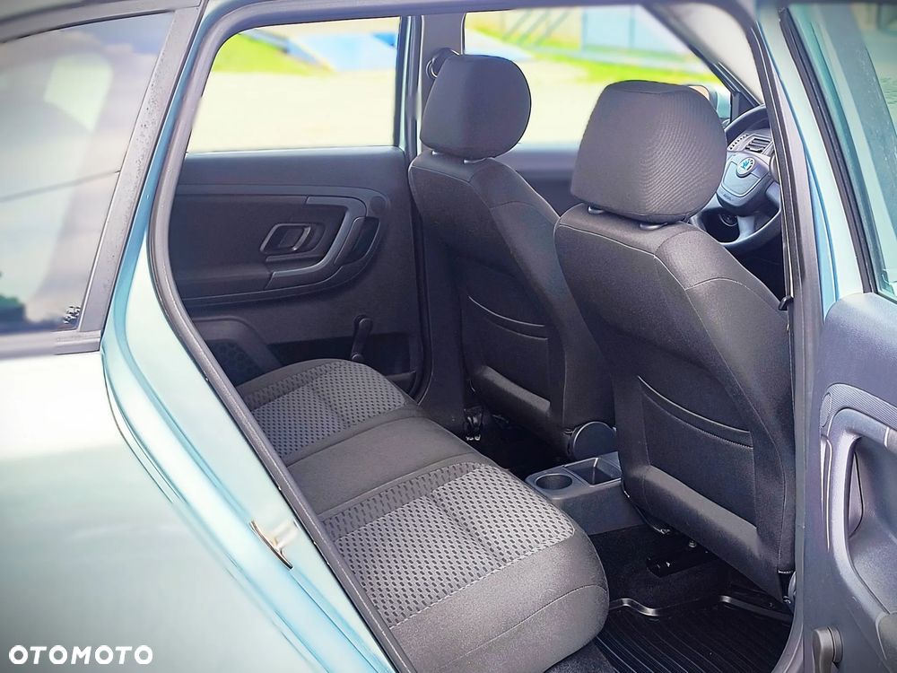Skoda Fabia - 12