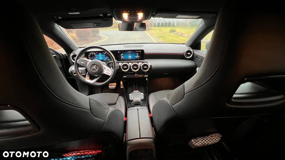 Mercedes-Benz CLA 250 e 8G-DCT AMG Line - 15