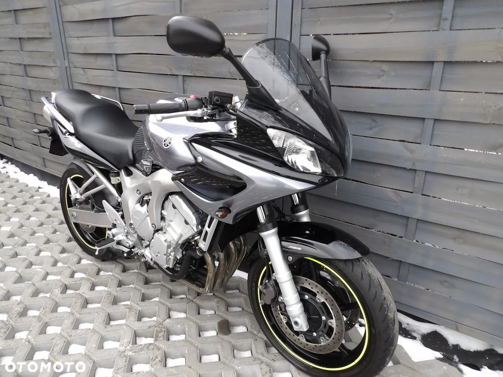 Yamaha FZ6 - 2