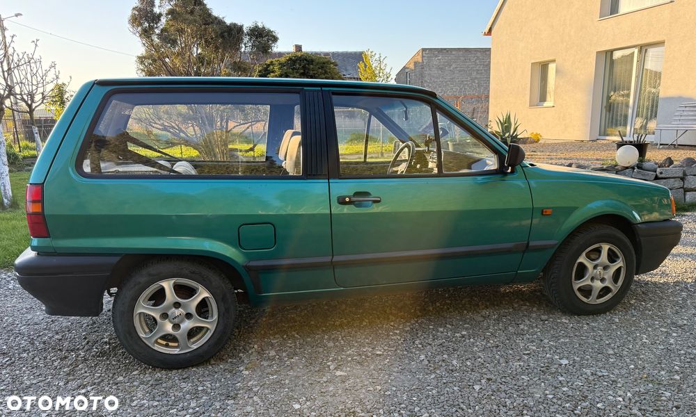 Volkswagen Polo 1.0 CL - 4