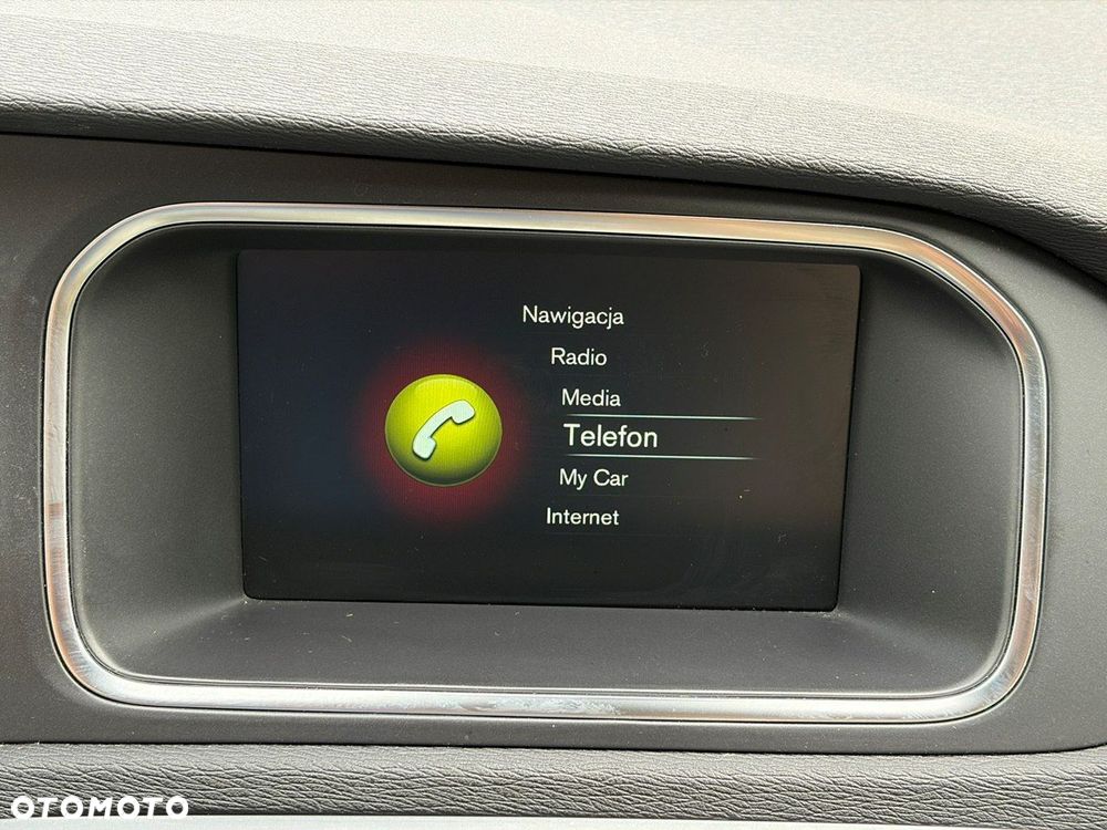 Volvo V40 D2 Momentum - 24