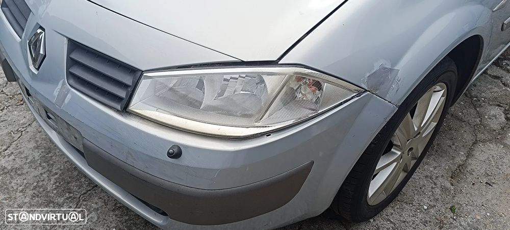 Renault Mégane 1.5 dCi L. Privilège - 11