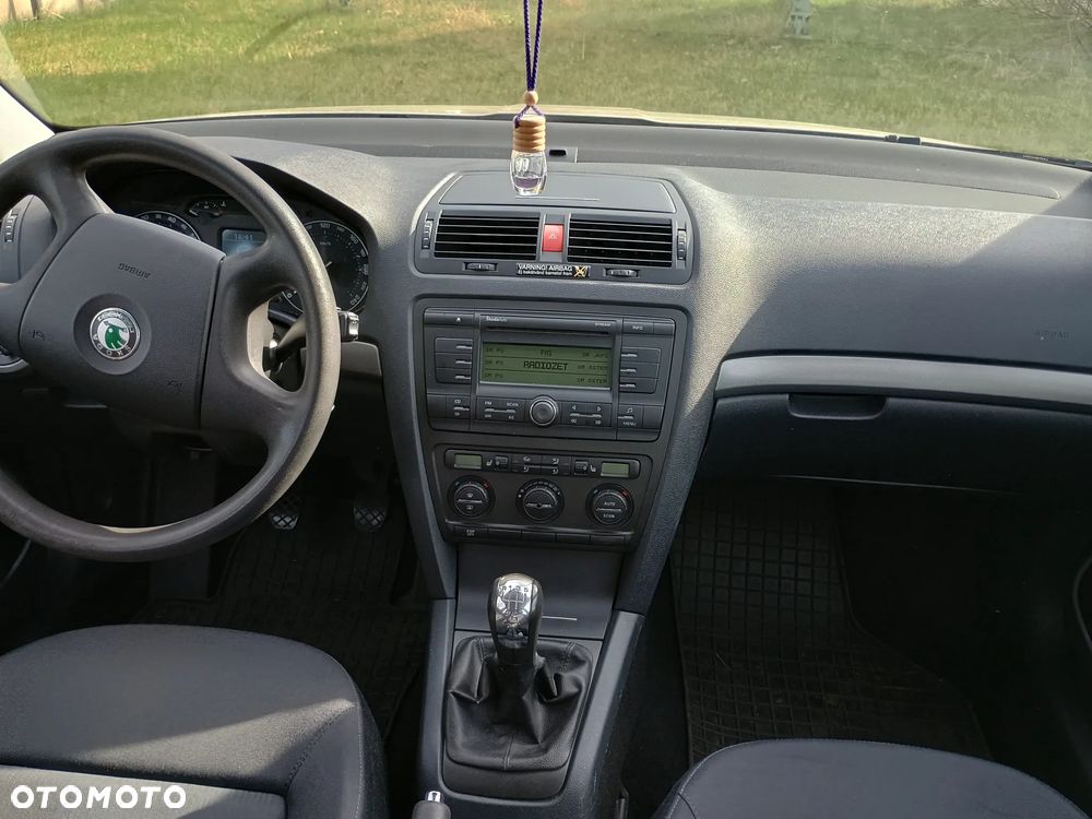 Skoda Octavia 1.6 Style - 5