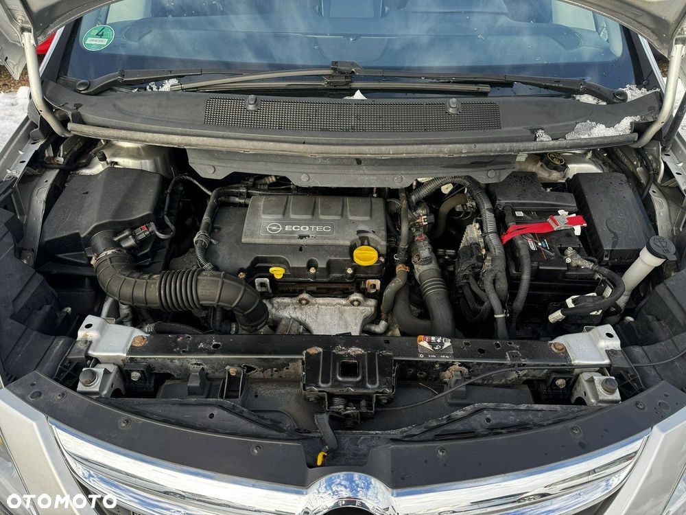 Opel Zafira 1.4 Turbo Business Edition - 34