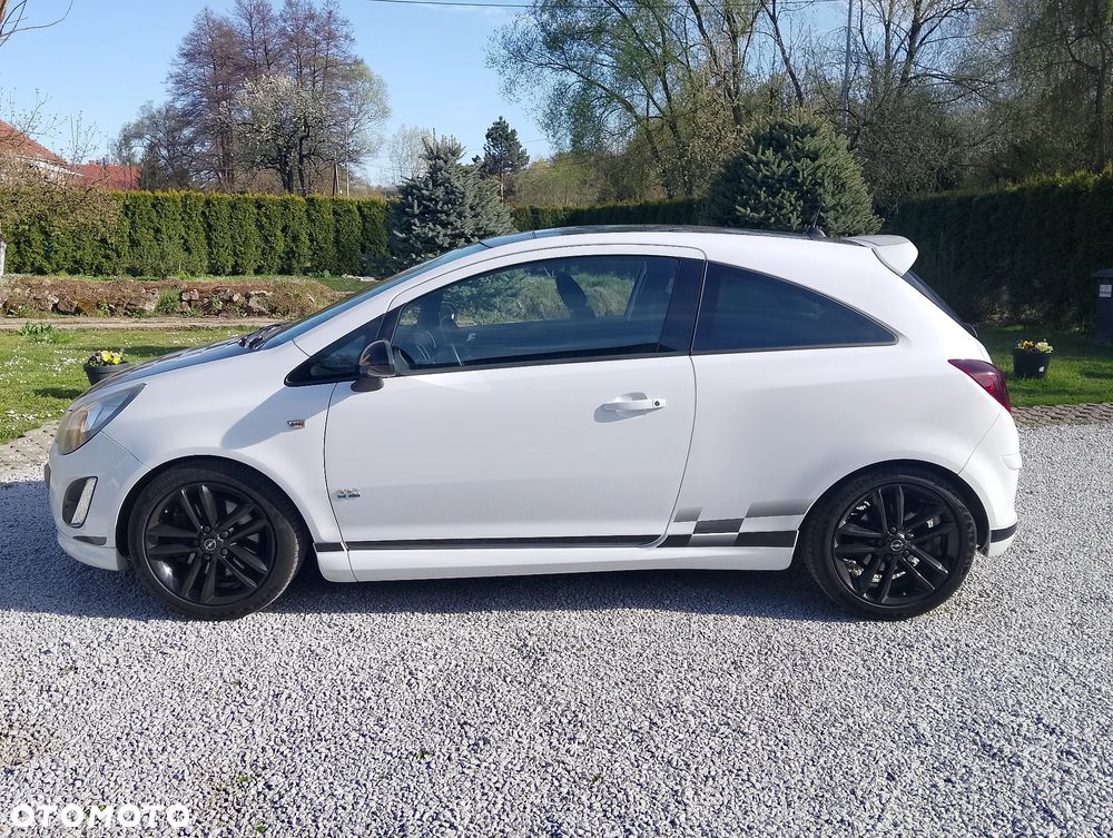 Opel Corsa 1.6 Turbo Color Race - 2