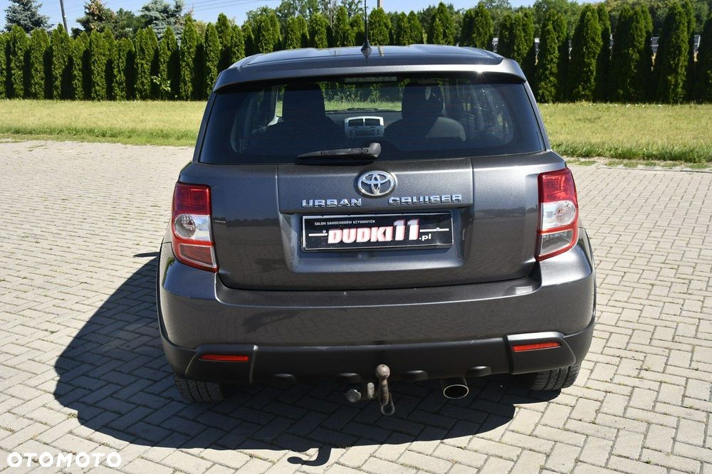 Toyota Urban Cruiser - 11