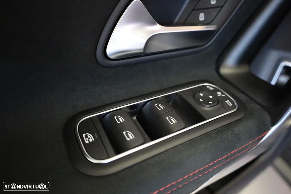 Mercedes-Benz A 180 Limousine d AMG Line Aut. - 41