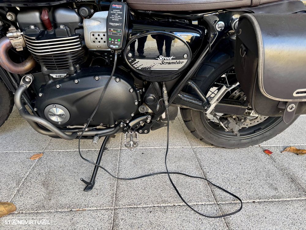 Triumph Scrambler - 19