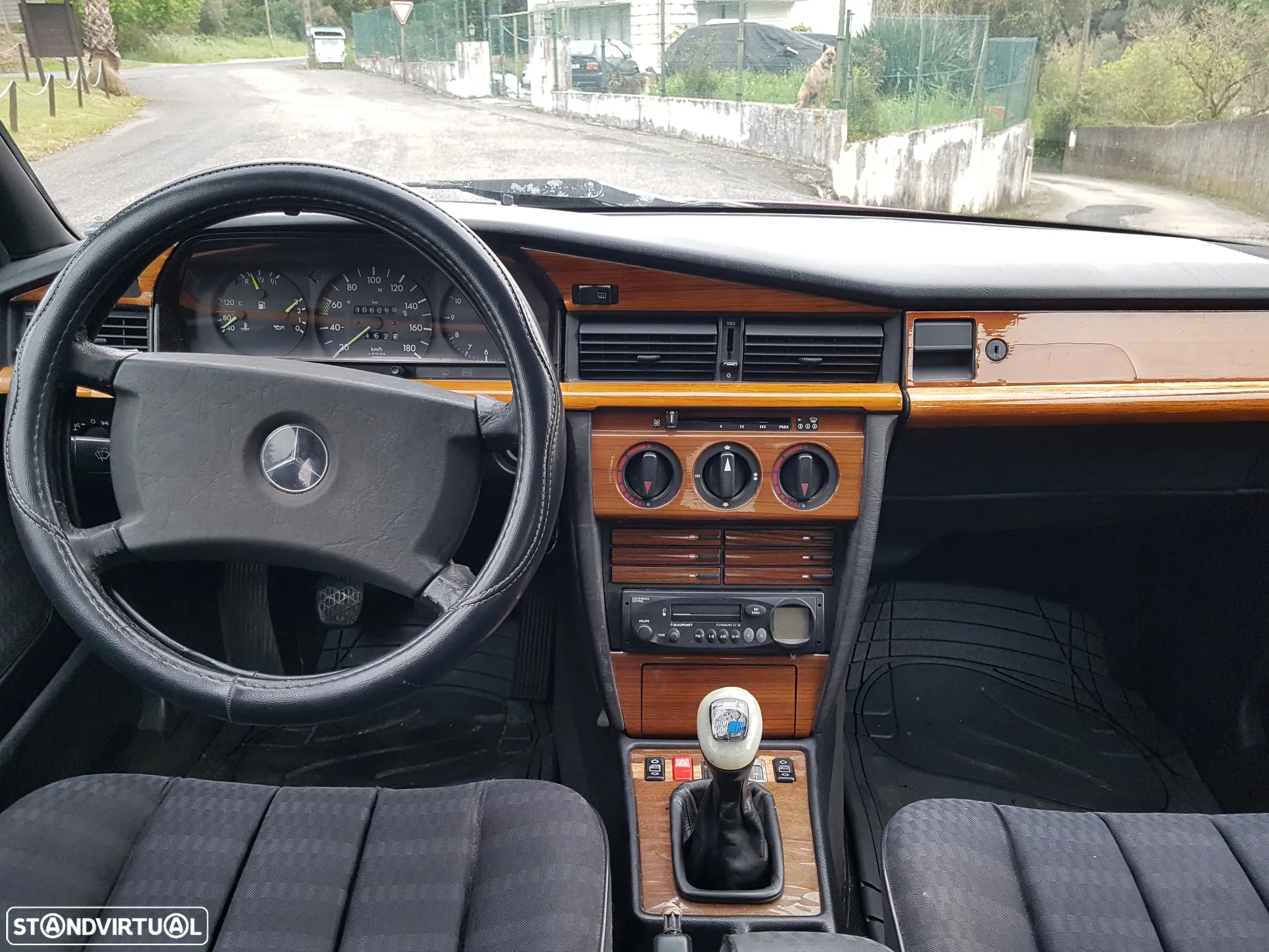 Mercedes-Benz 190 D 2.0 - 5