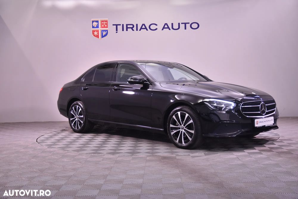 Mercedes-Benz E 300 de Aut. - 7