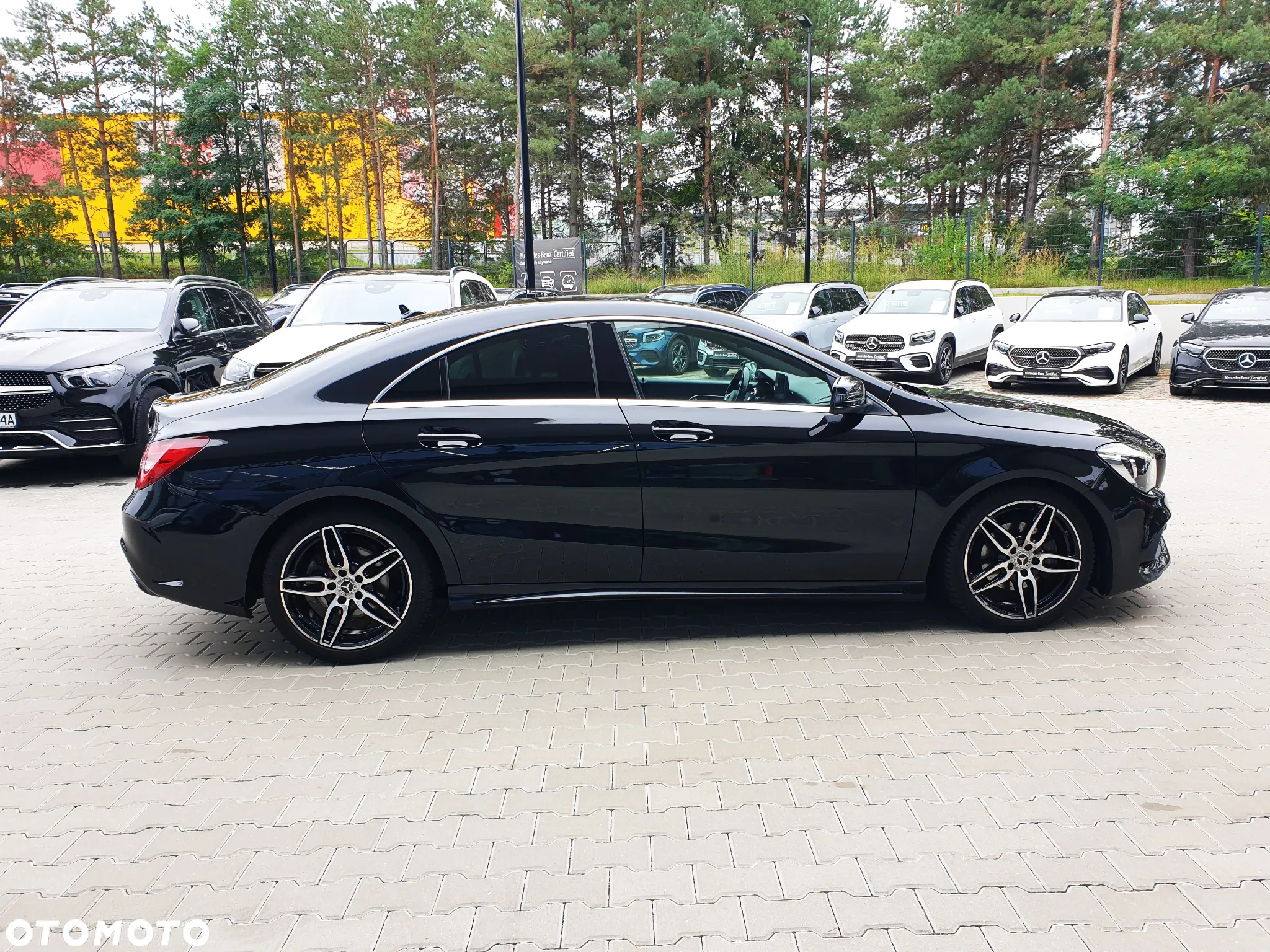 Mercedes-Benz CLA 180 7G-DCT AMG Line - 5