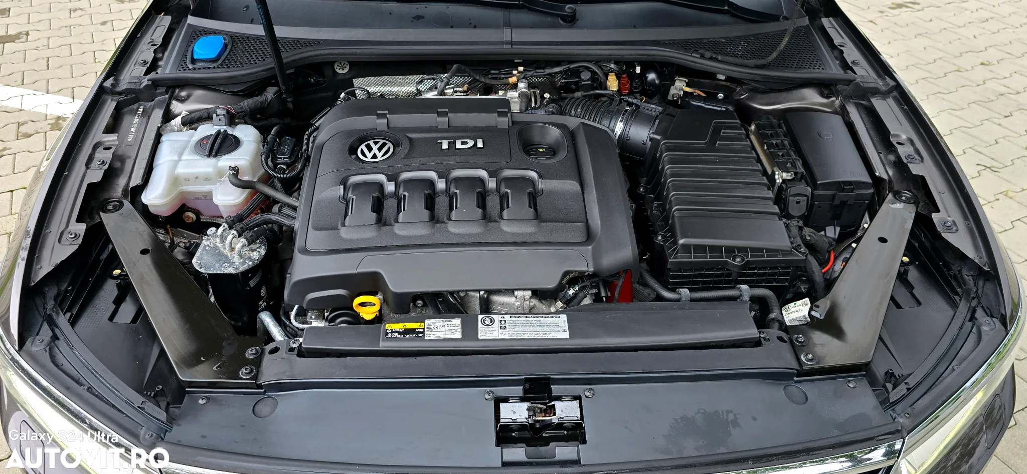 Volkswagen Passat Variant 2.0 BiTDI 4Mot DSG Highline - 29