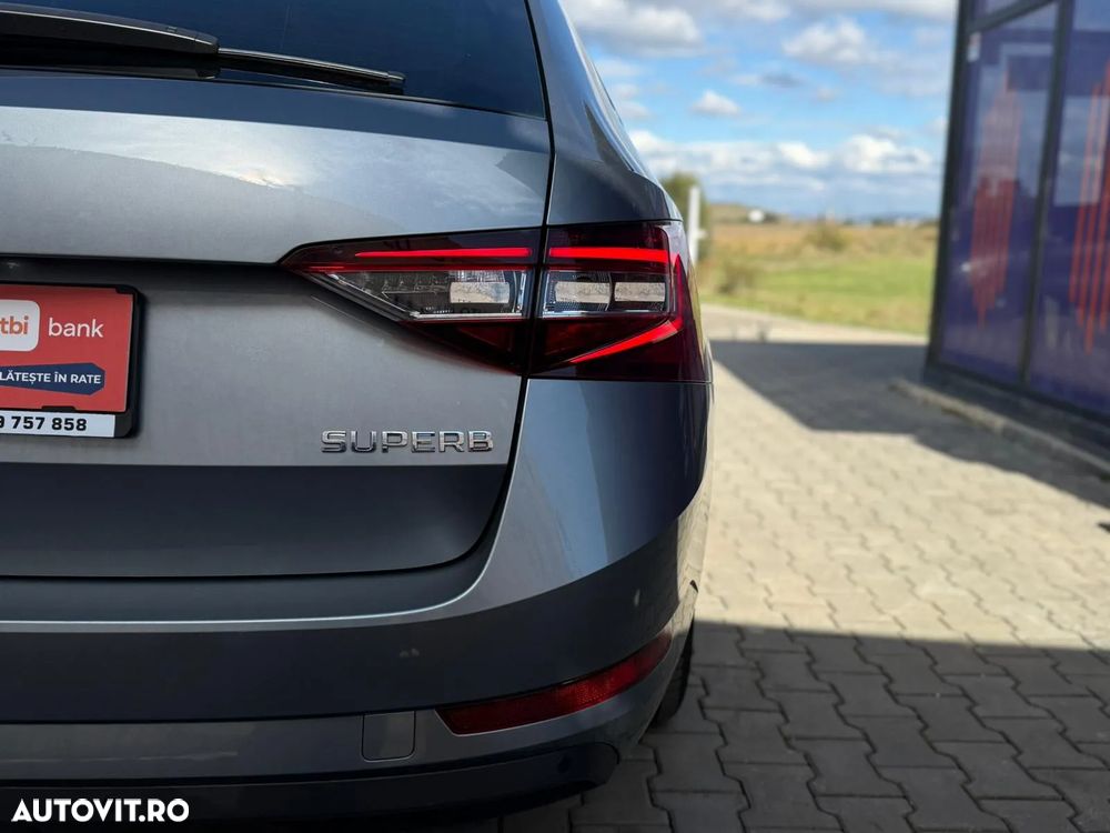 Skoda Superb 2.0 TDI DSG Ambition - 9