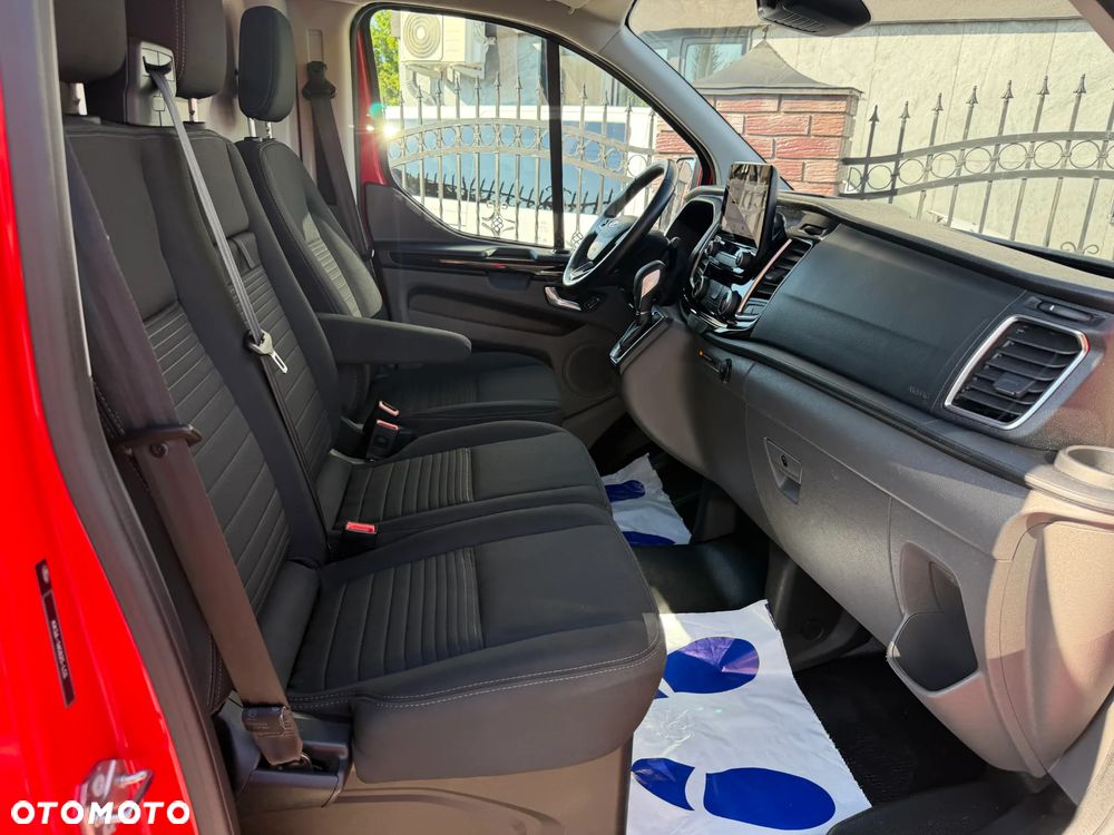 Ford TRANSIT CUSTOM - 11