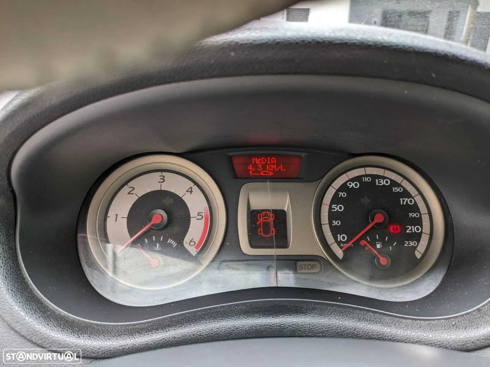 Renault Clio 1.5 dCi Dynamique - 8