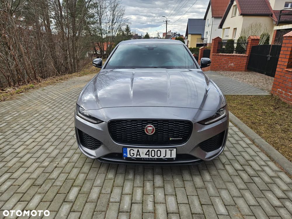 Jaguar XE 2.0 P250 SE - 1