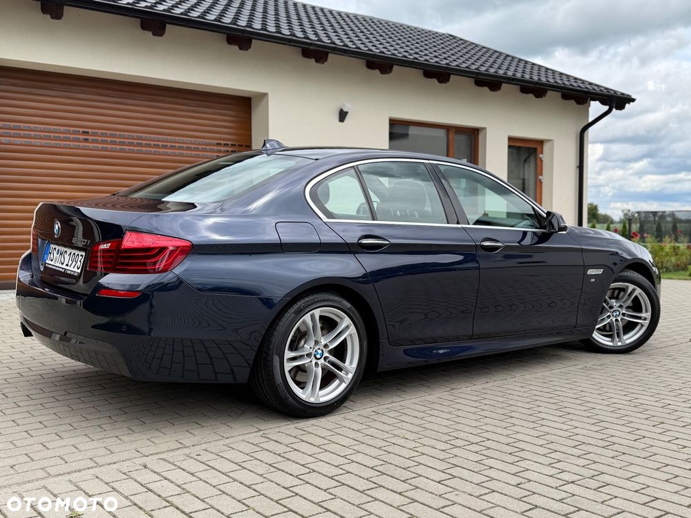 BMW Seria 5 520i Sport-Aut - 15