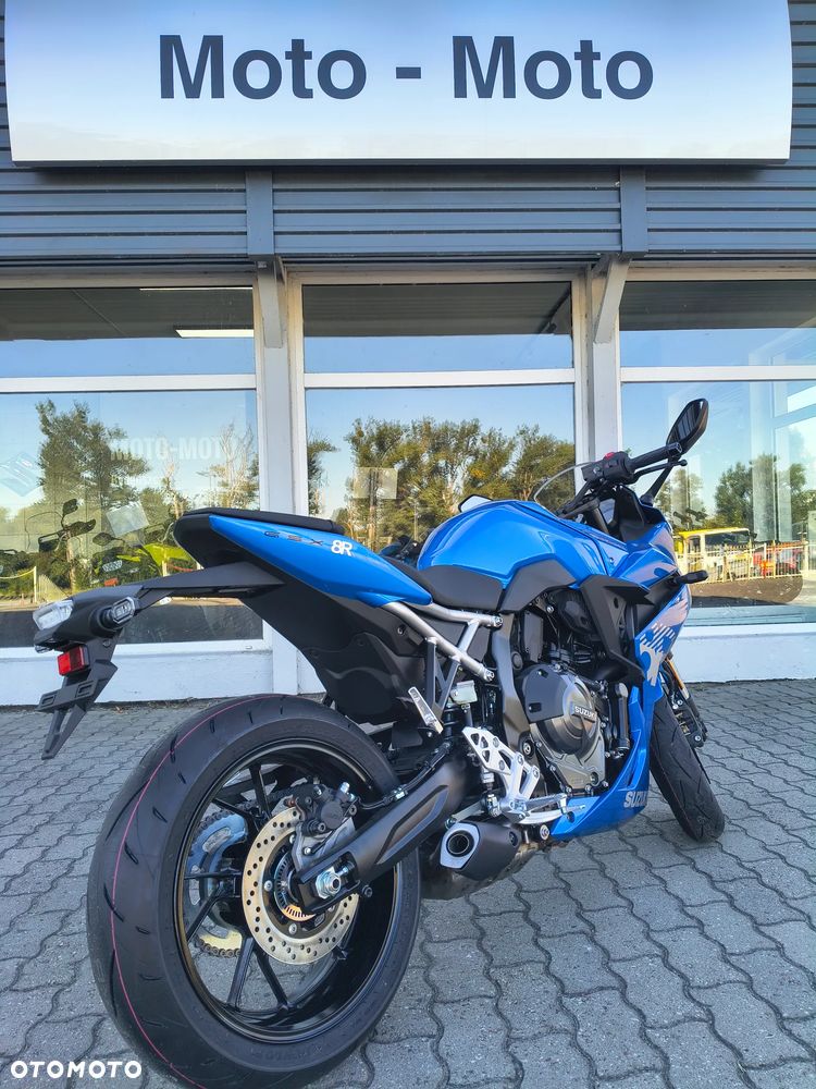 Suzuki GSX - 7