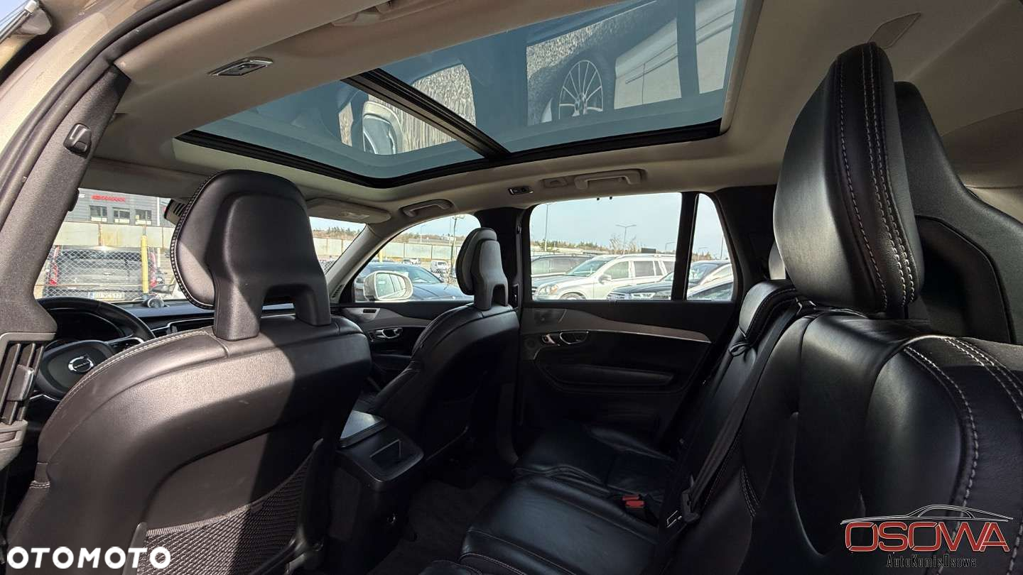 Volvo XC 90 - 28
