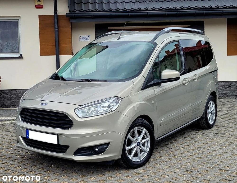 Ford Tourneo Courier 1.0 EcoBoost S&S Titanium - 3