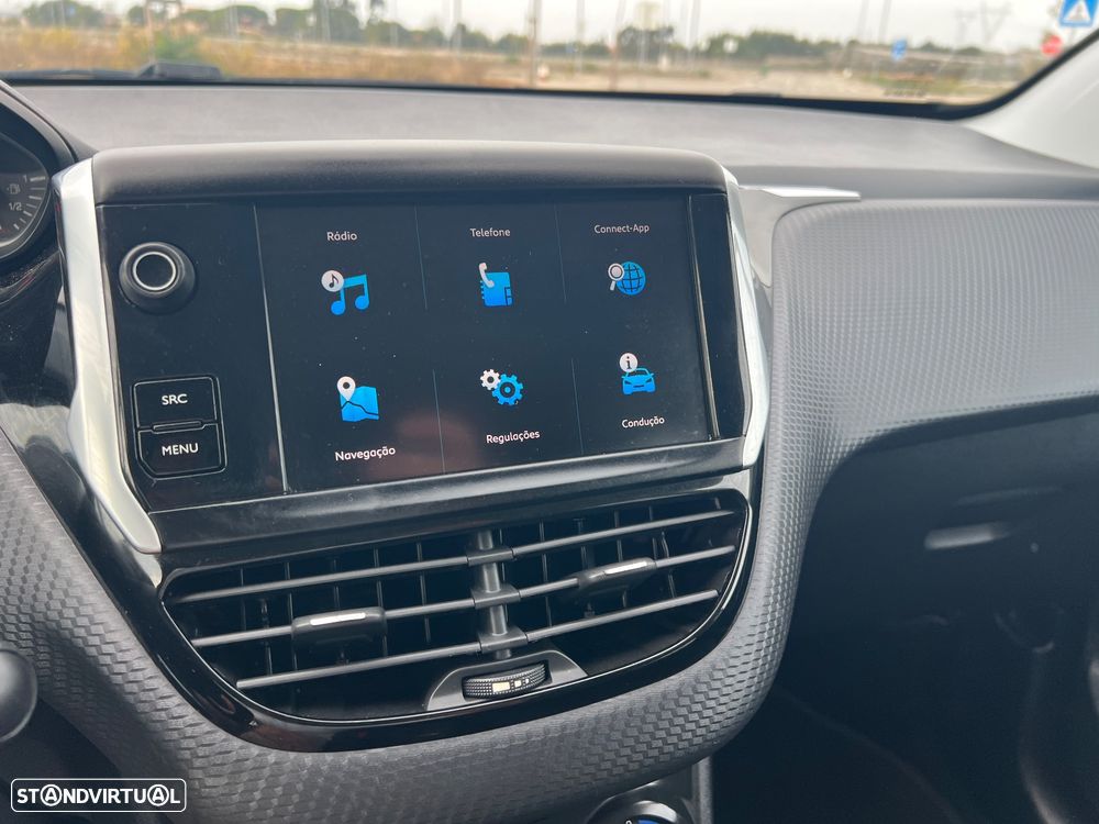 Peugeot 208 1.2 PureTech Style - 42