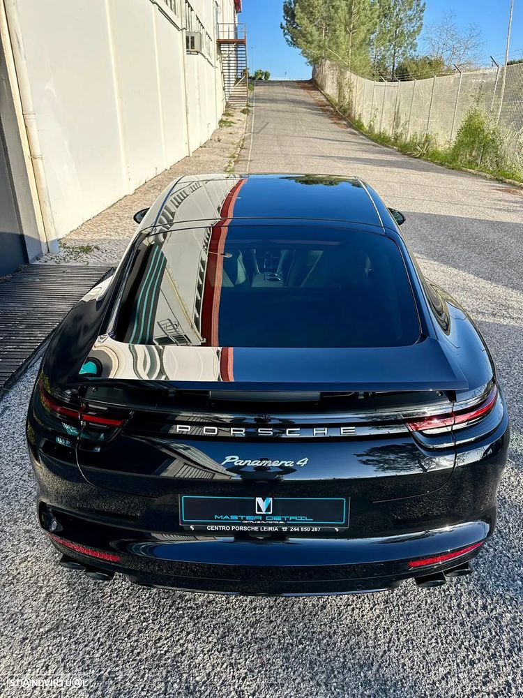 Porsche Panamera 4 E-Hybrid - 11
