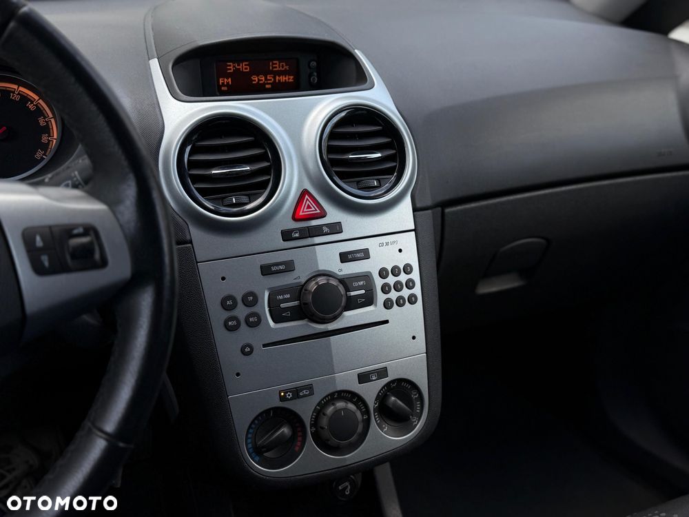 Opel Corsa 1.2 16V Cosmo - 16