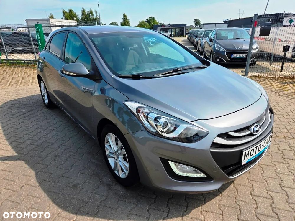 Hyundai i30 1.4 CRDi Classic + - 23