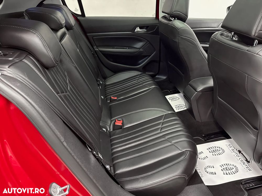 Peugeot 308 ver-1-2l-puretech-130-s-s-eat8-allure - 17