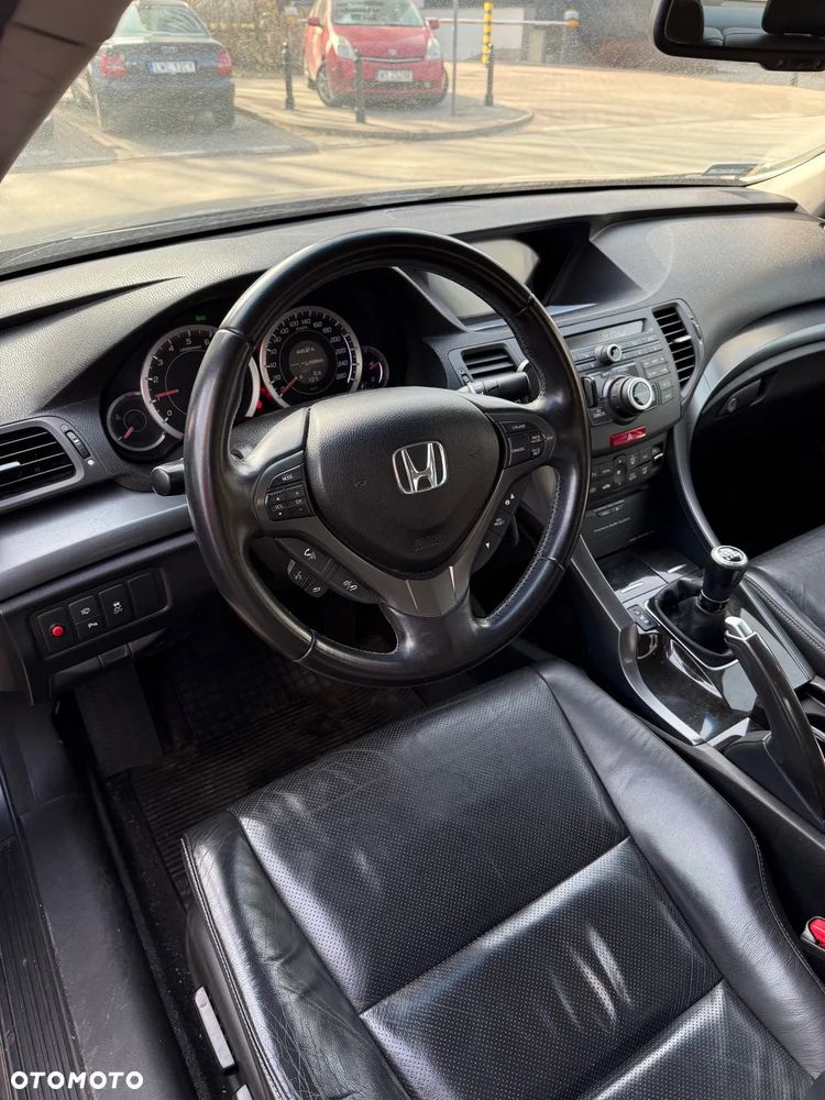Honda Accord 2.0 Executive - 6