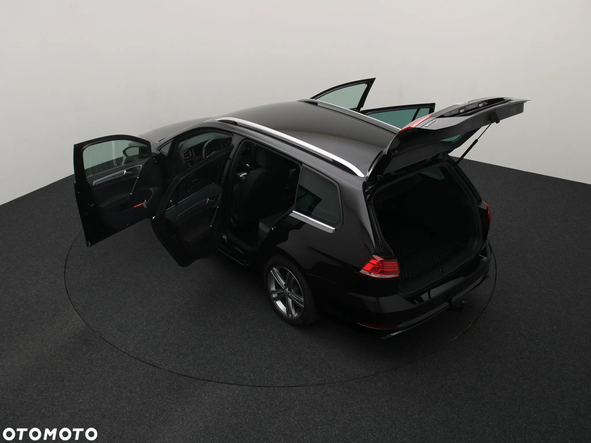 Volkswagen Golf 1.5 eTSI OPF DSG R-Line - 16
