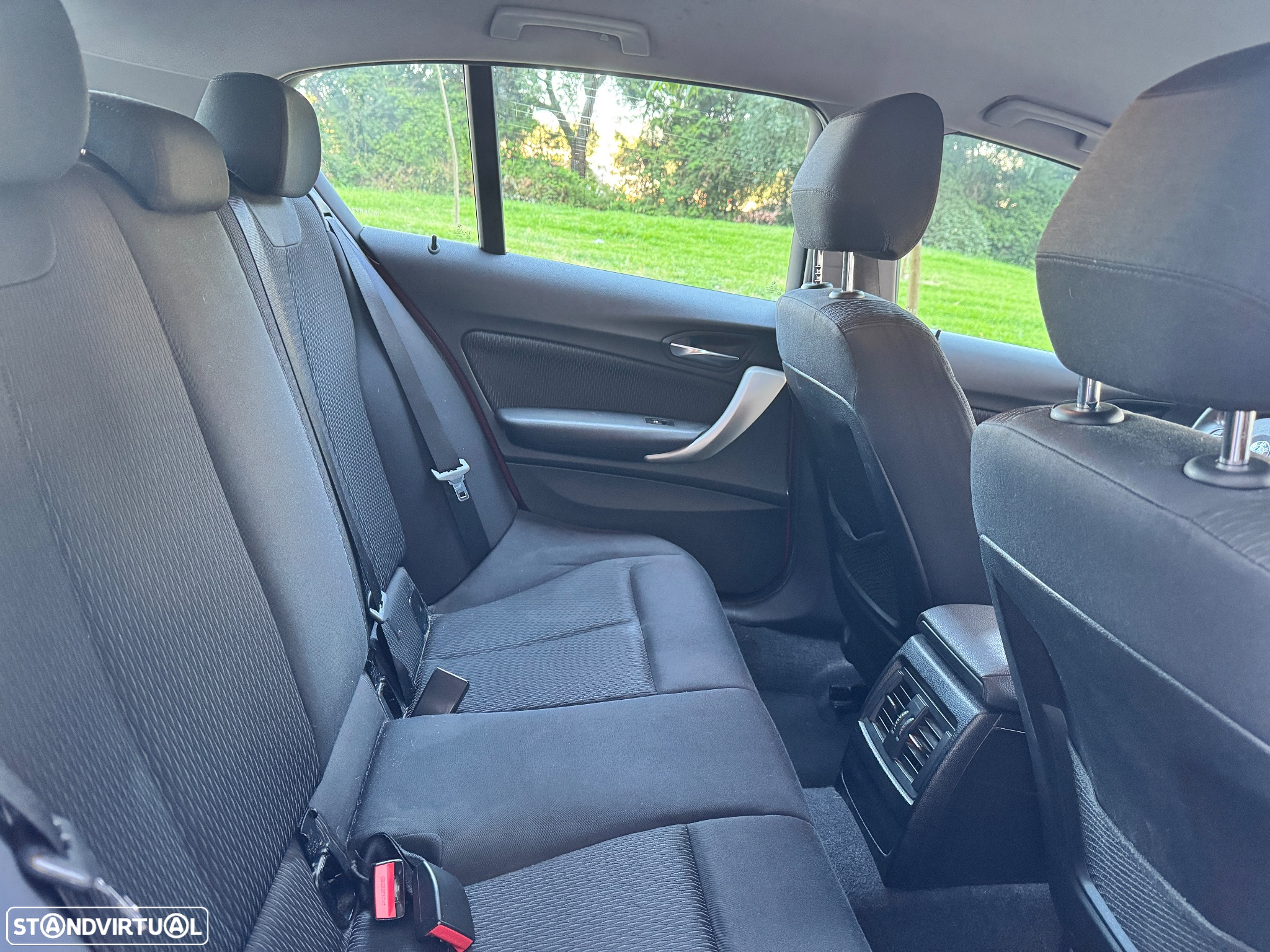 BMW 116 d EfficientDynamics - 8