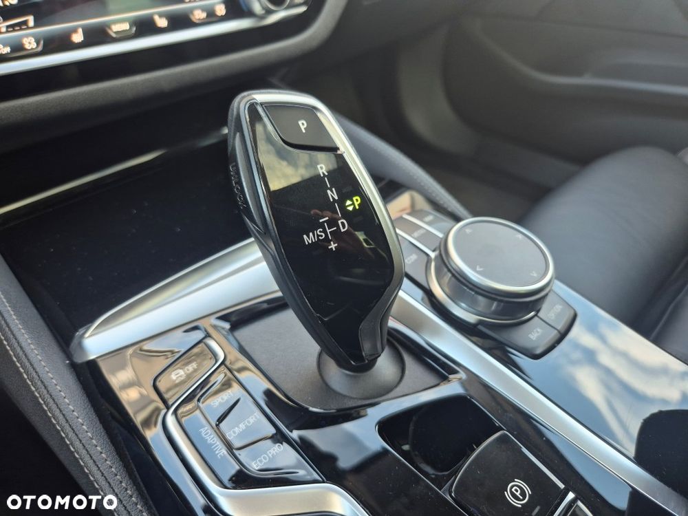 BMW Seria 5 530d mHEV Luxury Line - 18